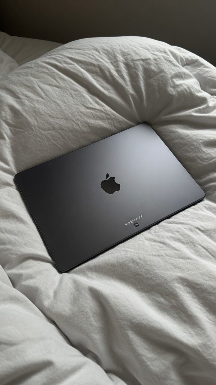 MacBook Air M2 256GB Space Grey (Alt)