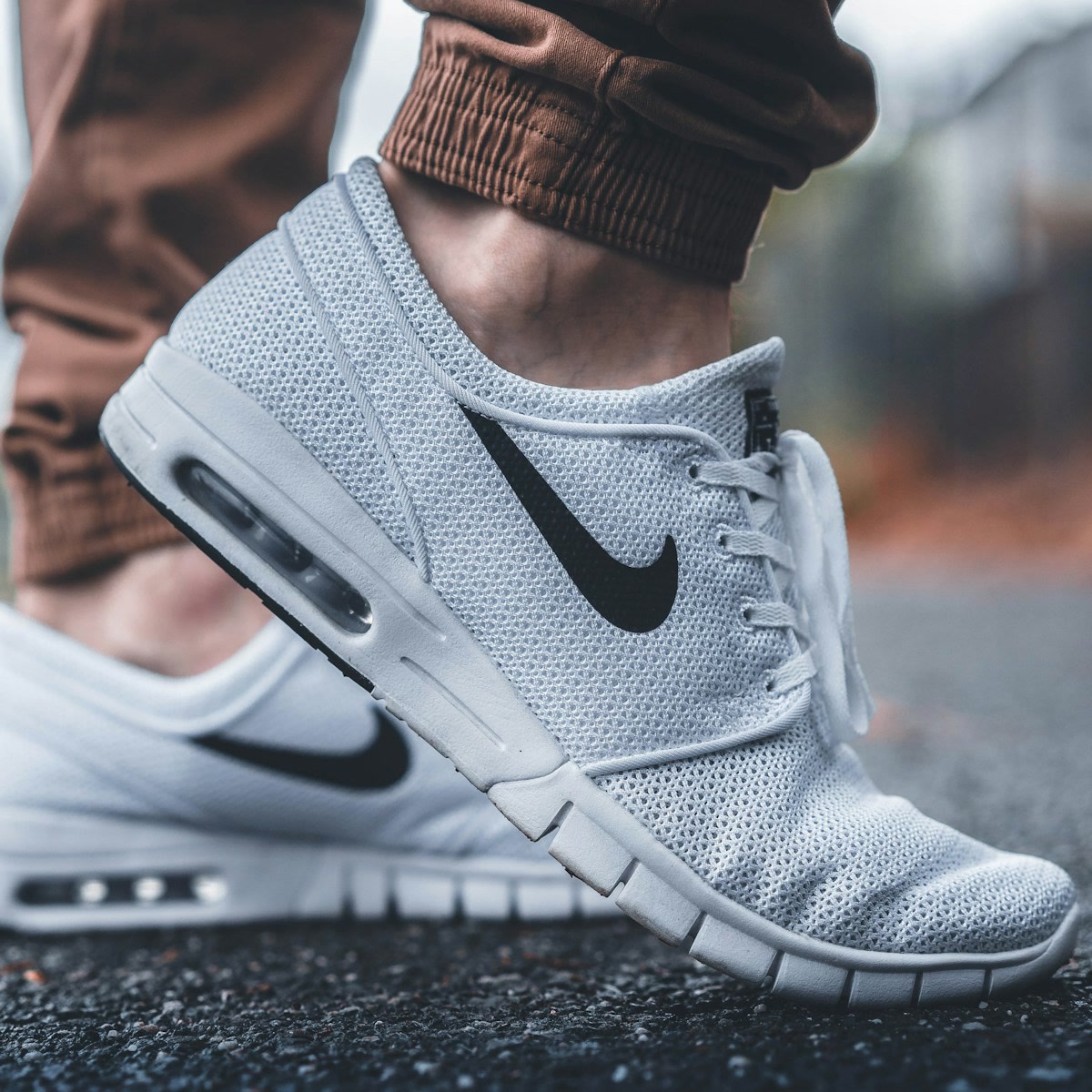 Grey/White Running Trainers