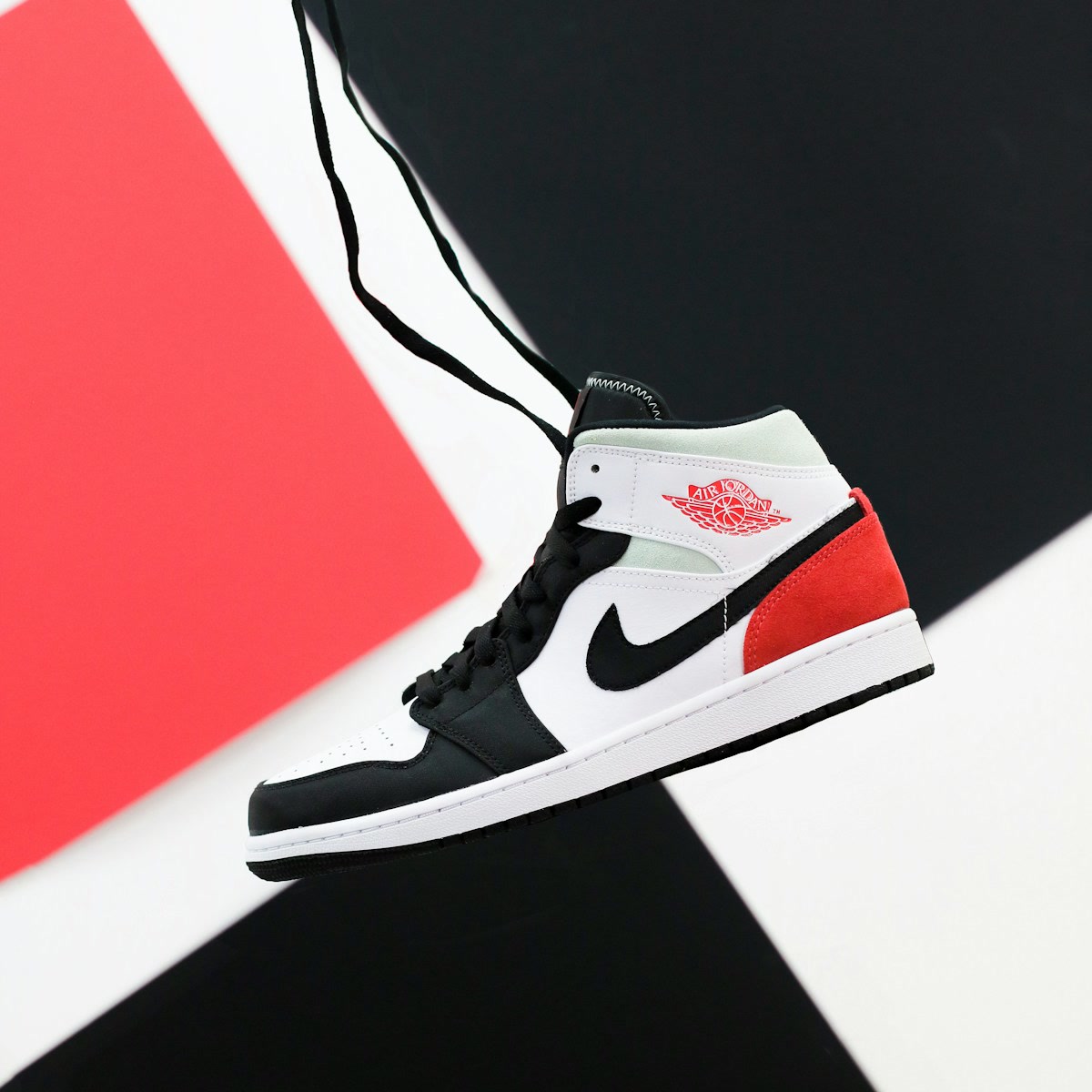 High-Top Trainers (Black/White/Red)