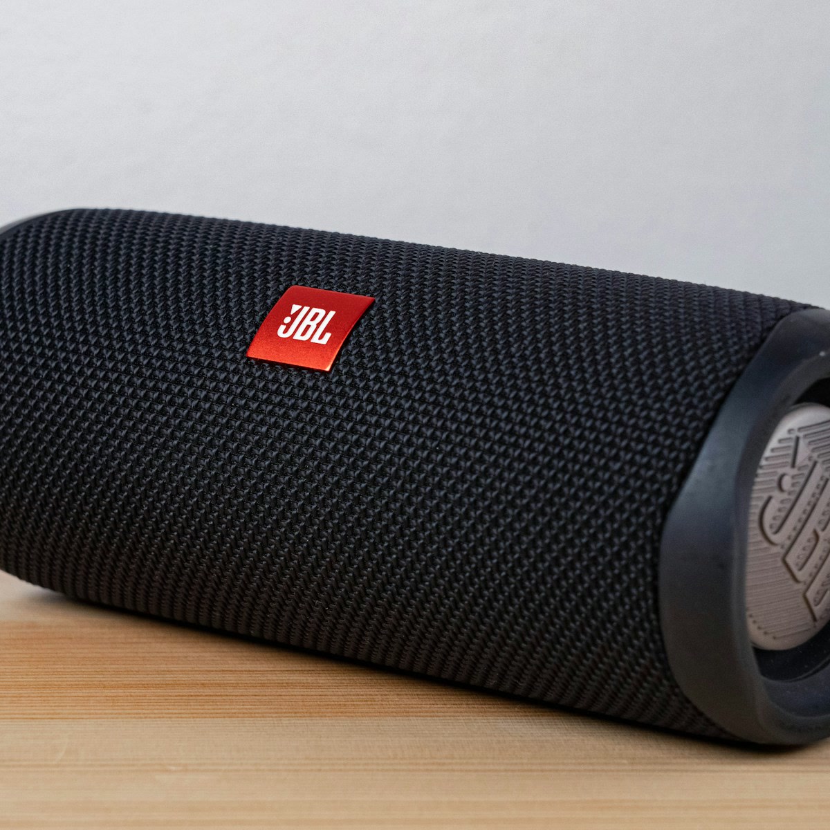 JBL Portable Speaker (Black/Red)