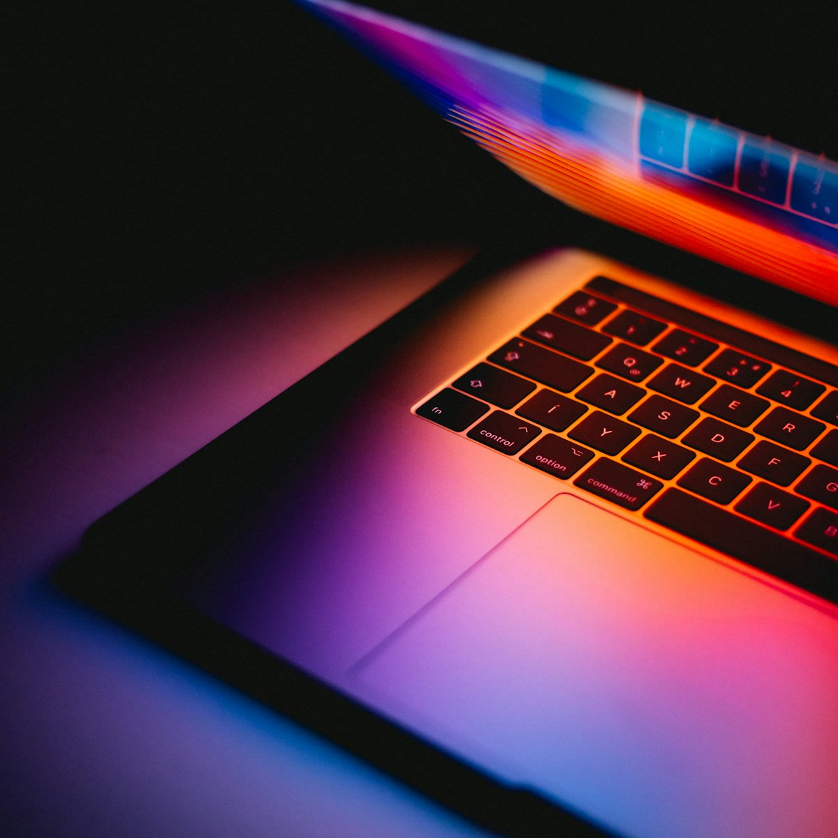 Laptop (Rainbow Glow)