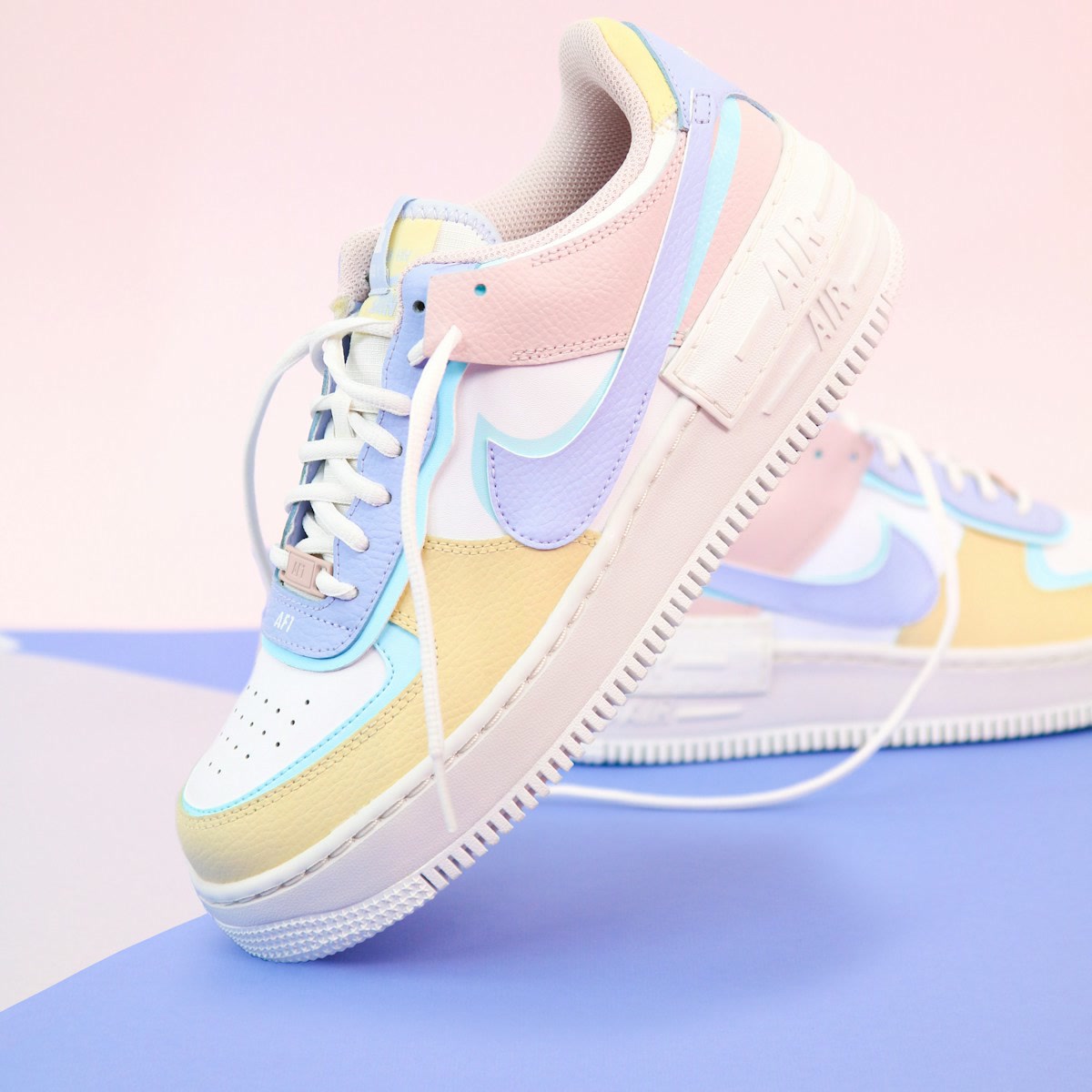 Running Trainers (Pastel)